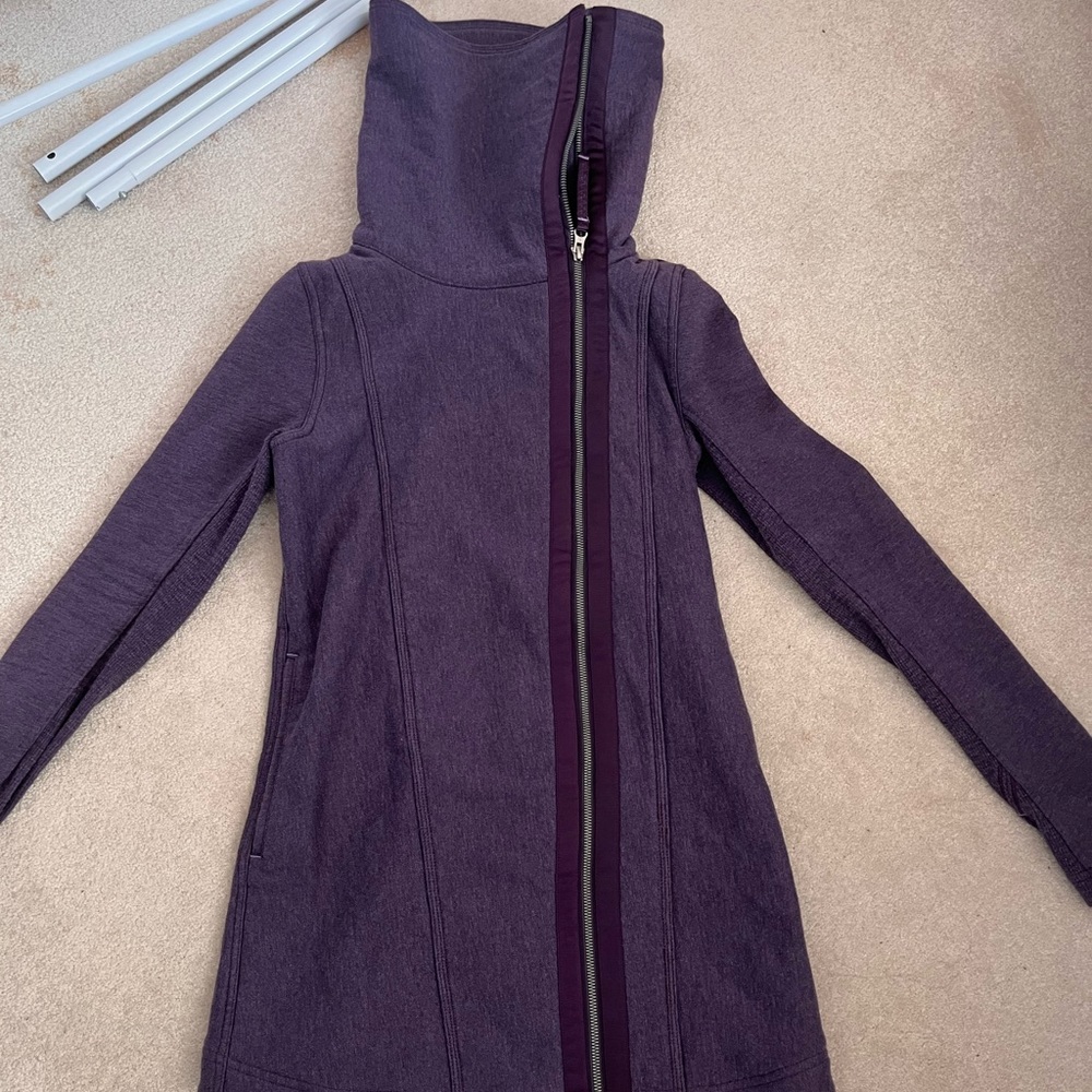 Lululemon Virasana blanket wrap coat jacket size 4 purple
